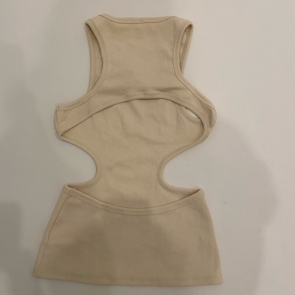Sexy nude cut out tank top - Picture 5 of 5